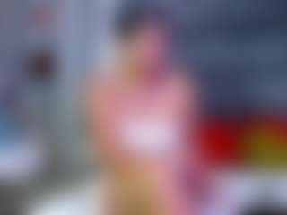 Live cam show with Julianewell - Striptease Granny on StripNow