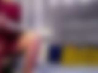 Julianewell MILF webcam performer live streaming