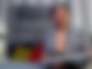 Live cam show with Julianewell - Granny on xxxlivecams.org