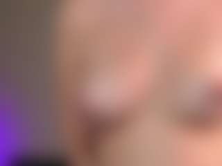 ClarisaFerencz's Live Sex Cam Show