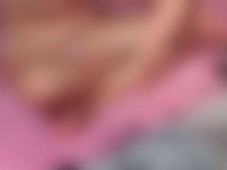 Live cam show with ClarisaFerencz - Camel Toe on Stripli.com