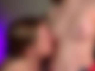 Live cam show with ClarisaFerencz - Nipple Piercings on SmokeAndPoke