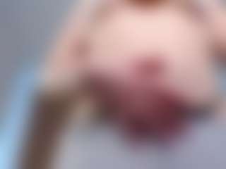 VirginaTwedt's Live Sex Cam Show