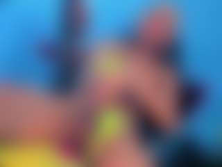 Live cam show with alondra-wile - Brown Eyes on CamwithHer
