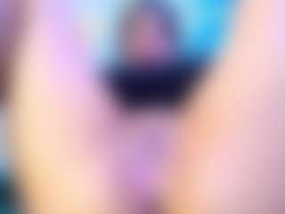 crystal-love18's Live Sex Cam Show