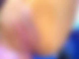 Live cam show with crystal-love18 - Moaning on Camsoda