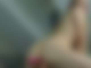 Live cam show with IceBlueBabe - Blonde Hair on Camsoda