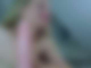 Live cam show with IceBlueBabe - Blonde Hair on Stripli.com