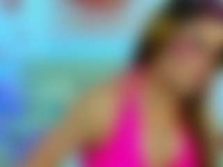 Live cam show with Marcella Castelli - Tease on Camsoda