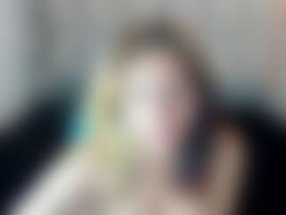 Kiara-Cruz's Live Sex Cam Show