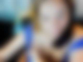 Kiara-Cruz MILF webcam performer live streaming