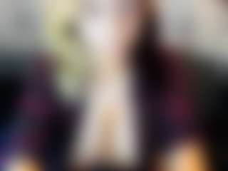 Kiara-Cruz's Live Sex Cam Show
