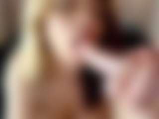 Kiara-Cruz's Live Sex Cam Show