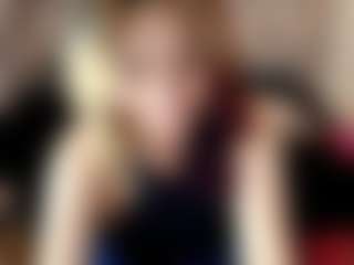 Kiara-Cruz's Live Sex Cam Show