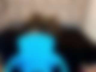 Kiara-Cruz's Live Sex Cam Show
