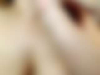 Kiara-Cruz's Live Sex Cam Show