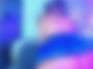 Live cam show with LAUREN GARCIA - Green Eyes on Mixed Magazine Live