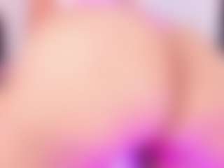 Live cam show with LucieMiller - Ass Bouncing on AdultVida.com