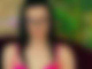 Live cam show with MiaaAngell - Facial on luckytryst.com