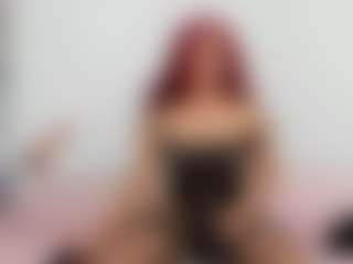 Live cam show with Vane-evanss - Camel Toe on AdultVida.com