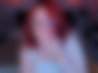 Live cam show with Aleks - Green Eyes on Milfs Live