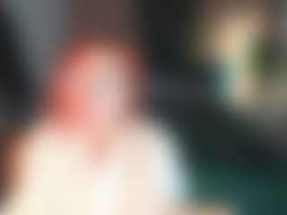 Live cam show with Aleks - Pretty on xxxlivecams.org