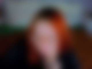 Live cam show with Aleks - Small Ass on Milfs Live