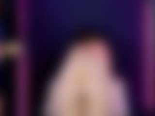 CandyQueenn's Live Sex Cam Show