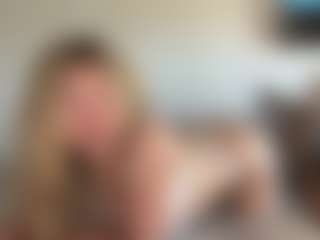 Live-Cam-Show mit Little-Ava - Fishnets auf Camsoda