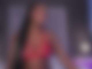 Live cam show with Oshun - Striptease on Camming Site