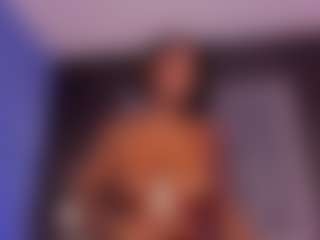 Live cam show with Oshun - Ebony on Camsoda Late Night | colombia