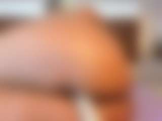Live cam show with Adeleehottman - Ebony HD on CamwithHer