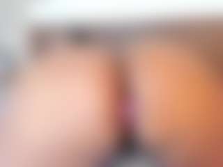 Adeleehottman's Live Sex Cam Show