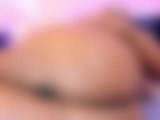 Adeleehottman's Live Sex Cam Show