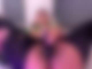 Live cam show with Adeleehottman - Culo on MyBangCams