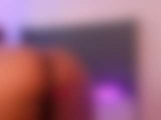 Live cam show with Adeleehottman - Culo on googirlz
