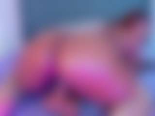 Adeleehottman's Live Sex Cam Show