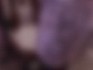 Live cam show with AmaraNightss - Middle Aged on MyBangCams