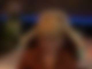 Live cam show with AmaraNightss - Middle Aged on Camsoda