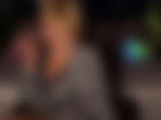 Live cam show with AmaraNightss - Blonde Hair Middle Aged on sexylive.show