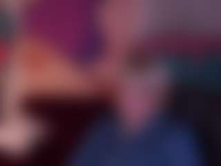 AmaraNightss MILF webcam performer live streaming