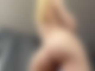 Live cam show with ColetteBasinski - Blonde Hair on SinfulBabes