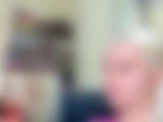 queenofthenighttt MILF webcam performer live streaming