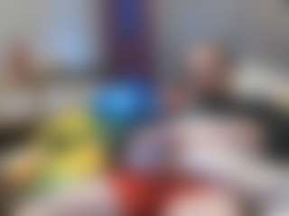 AlwaysDoWhatSimonSays's Live Sex Cam Show
