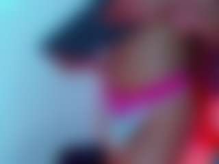 Live cam show with Andrea-Pop - Tease on CamSextacy