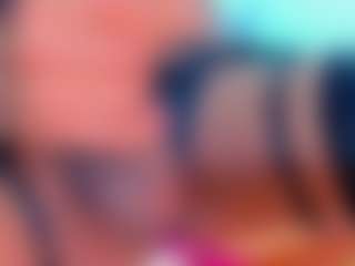 Live cam show with Andrea-Pop - Smoking on CamwithHer