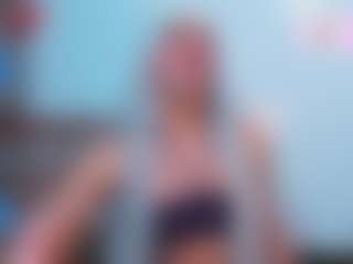 Andrea-Pop's Live Sex Cam Show