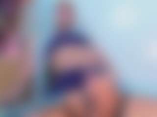 Live cam show with Andrea-Pop - Brown Eyes on Hubzter Live