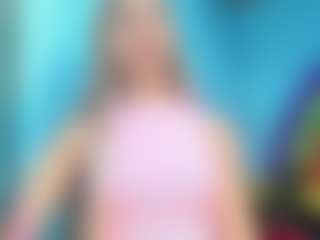 Live cam show with britany-montiel - Smoking on SpankPalCams