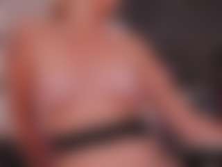 Chloe-Vibe's Live Sex Cam Show